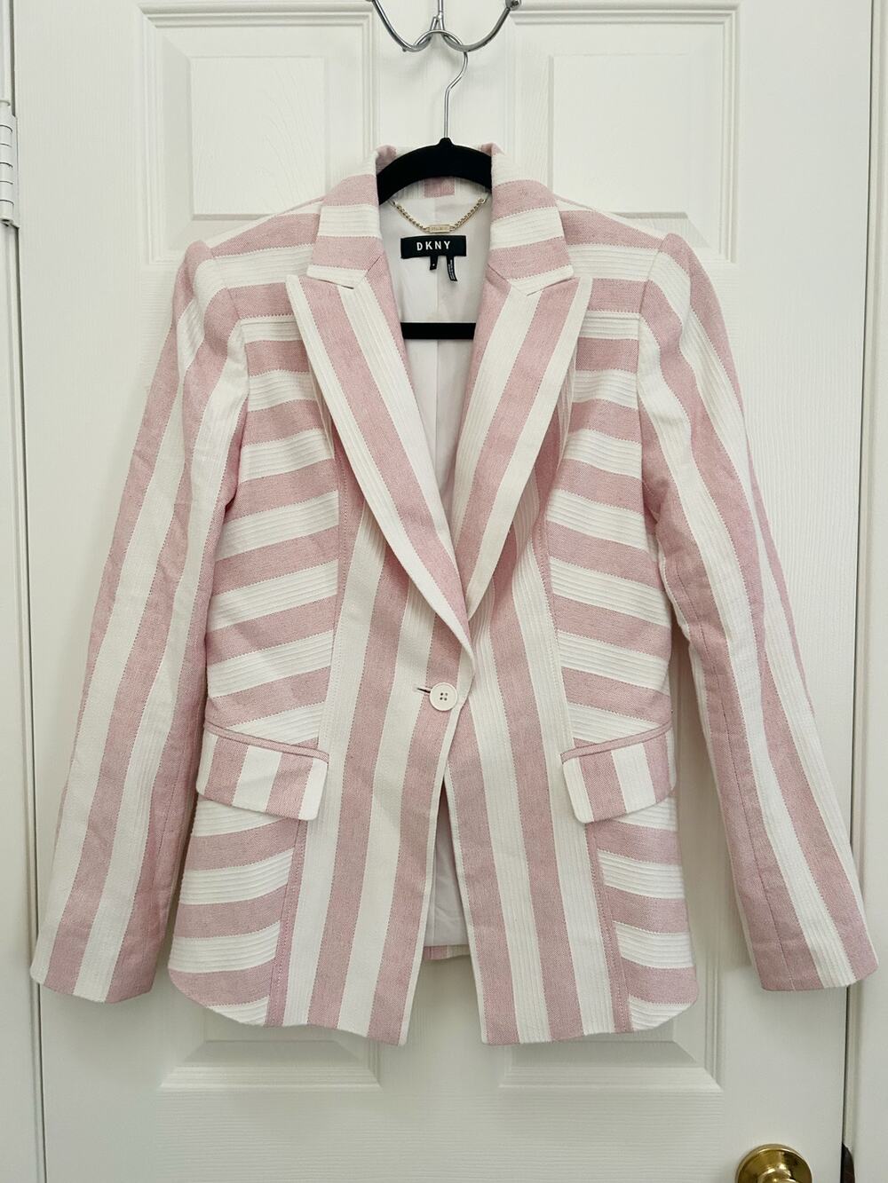 DKNY PINK STRIPED BLAZER JACKET SIZE 4 CHARMING